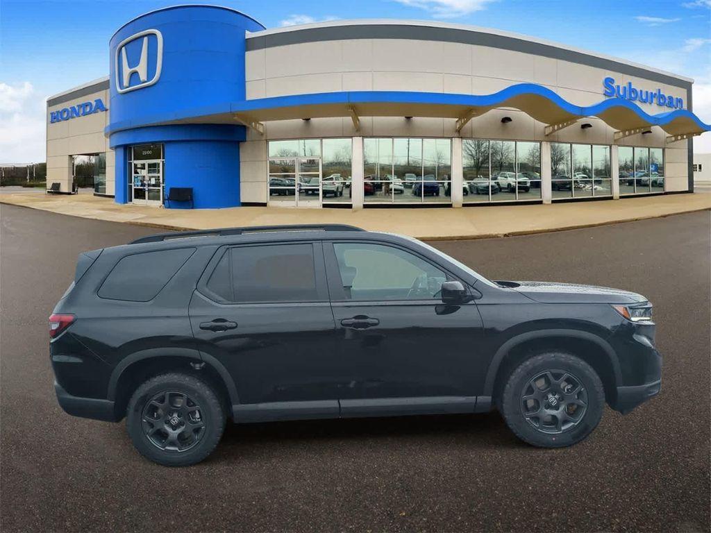 new 2025 Honda Pilot car, priced at $48,932