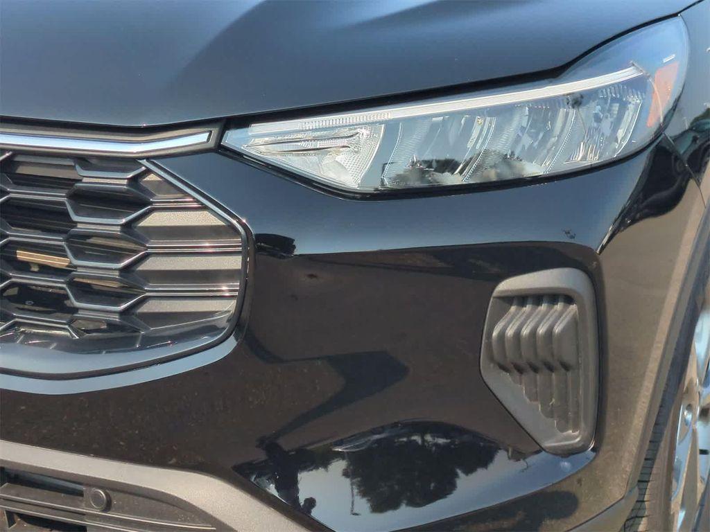 used 2025 Ford Escape car, priced at $27,500