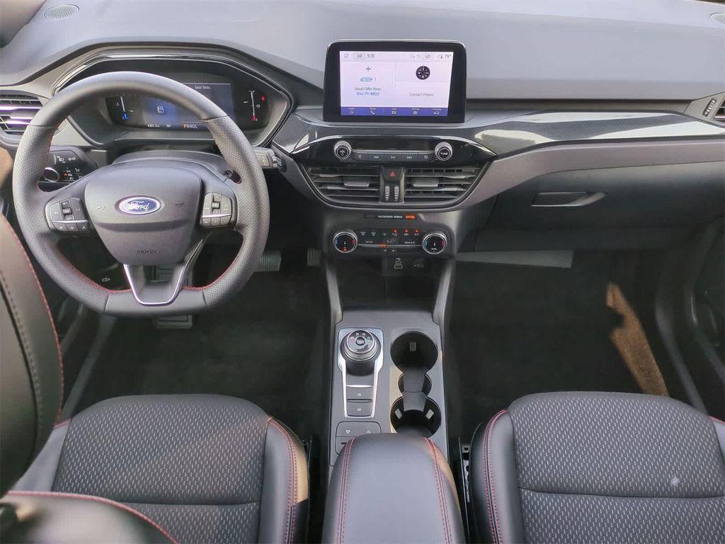 used 2025 Ford Escape car, priced at $27,500