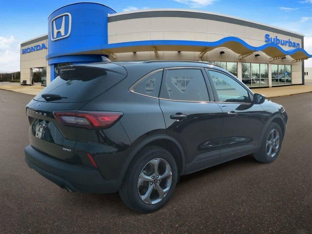 used 2025 Ford Escape car, priced at $27,500