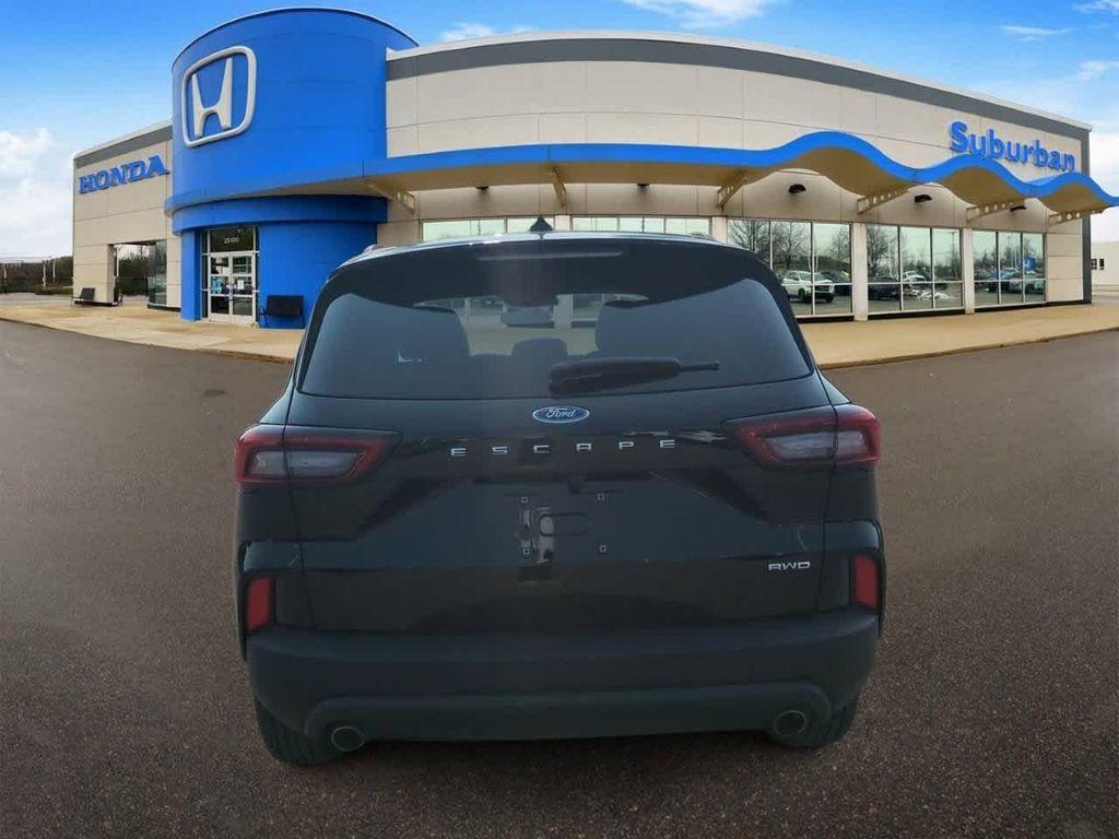 used 2025 Ford Escape car, priced at $27,500