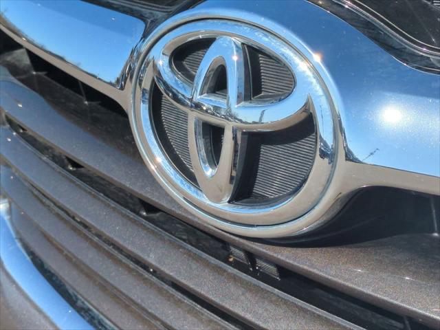 used 2015 Toyota Highlander car, priced at $15,500