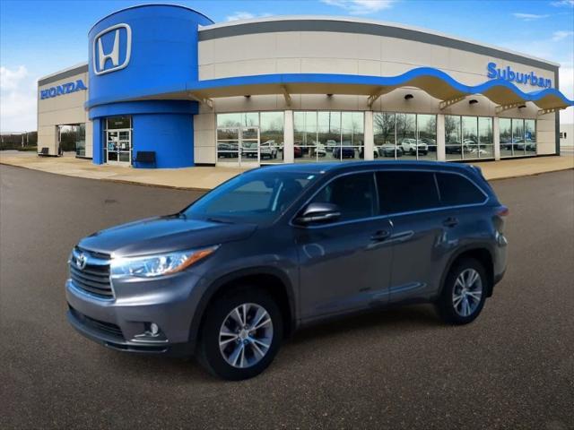 used 2015 Toyota Highlander car, priced at $15,500