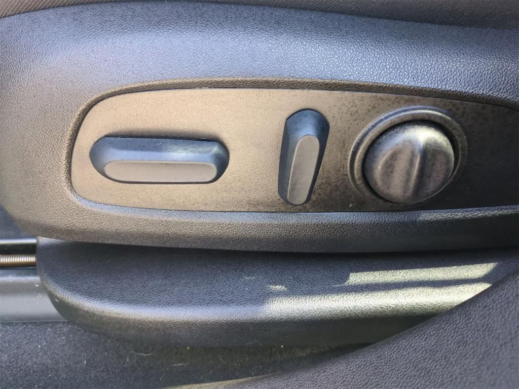 used 2023 GMC Acadia car, priced at $28,999