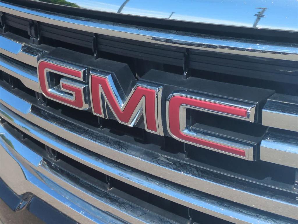 used 2023 GMC Acadia car, priced at $28,999