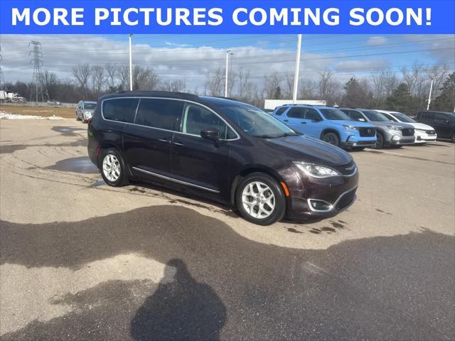 used 2017 Chrysler Pacifica car, priced at $14,000