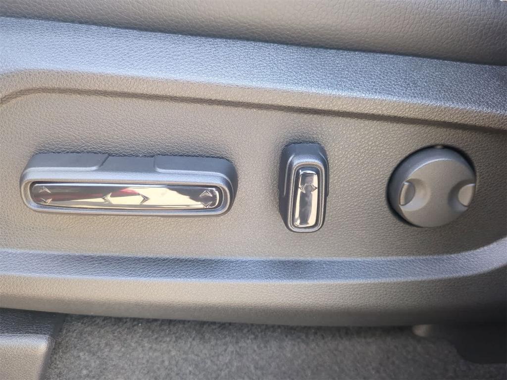 new 2025 Honda Pilot car, priced at $49,350