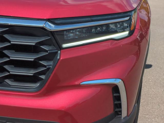 new 2025 Honda Pilot car, priced at $49,350