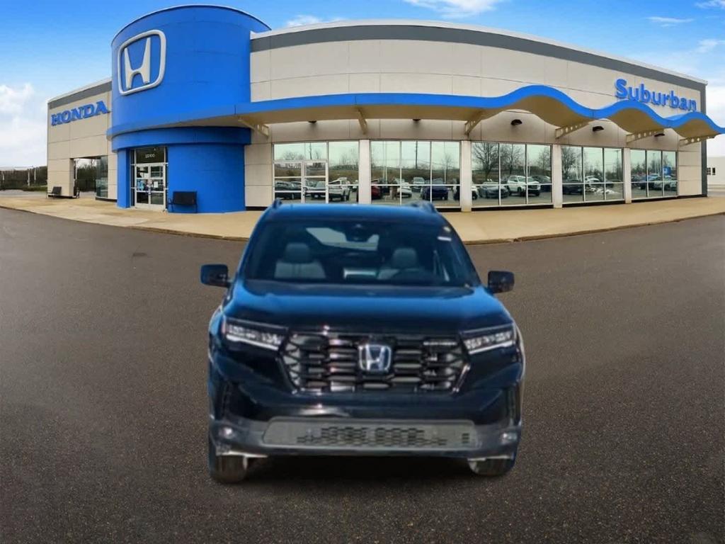 new 2025 Honda Pilot car, priced at $56,030