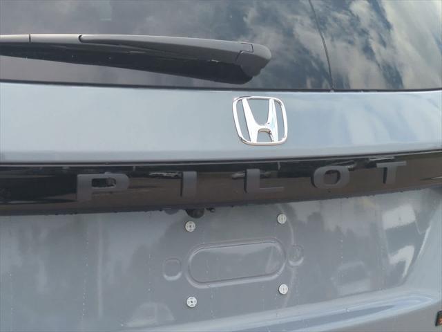 new 2025 Honda Pilot car, priced at $50,792