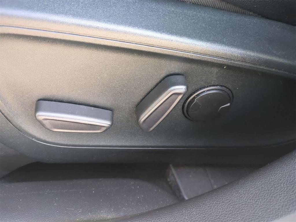 used 2022 Ford Escape car, priced at $25,498