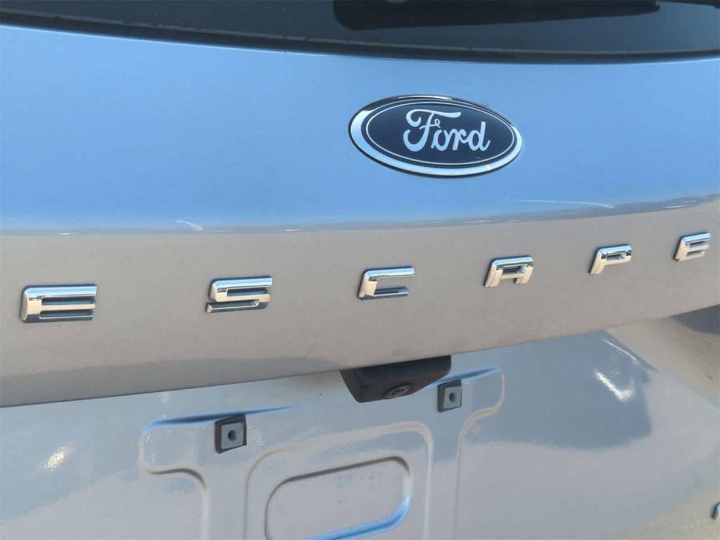 used 2022 Ford Escape car, priced at $25,498