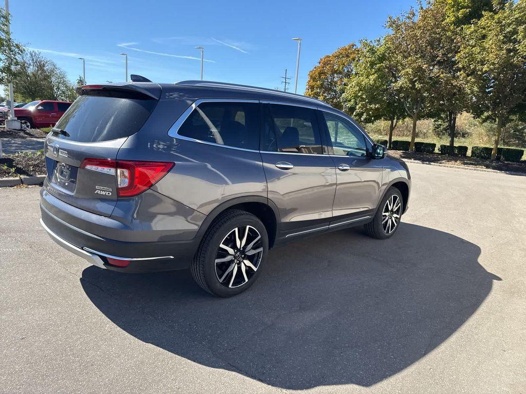 used 2022 Honda Pilot car, priced at $37,000