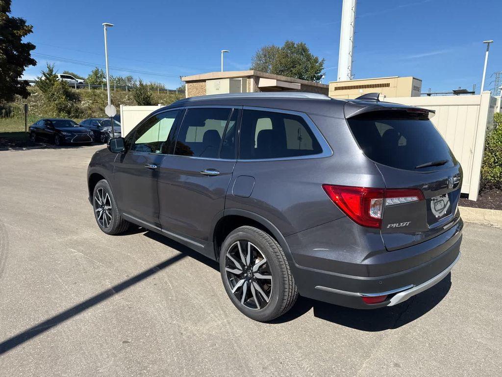 used 2022 Honda Pilot car, priced at $37,000