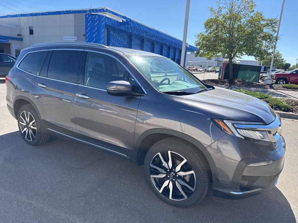 used 2022 Honda Pilot car, priced at $37,000