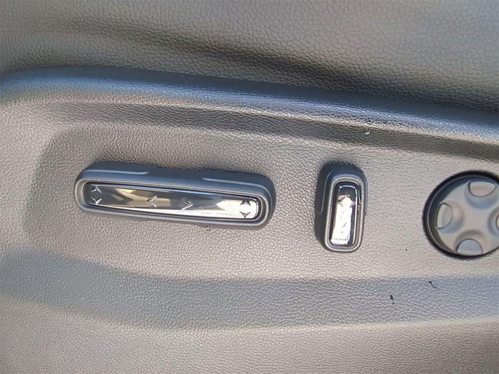 new 2026 Honda Odyssey car, priced at $43,042