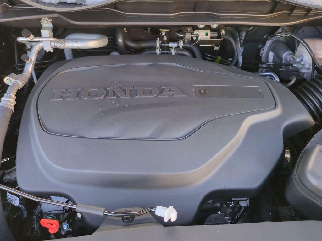 new 2026 Honda Odyssey car, priced at $43,042