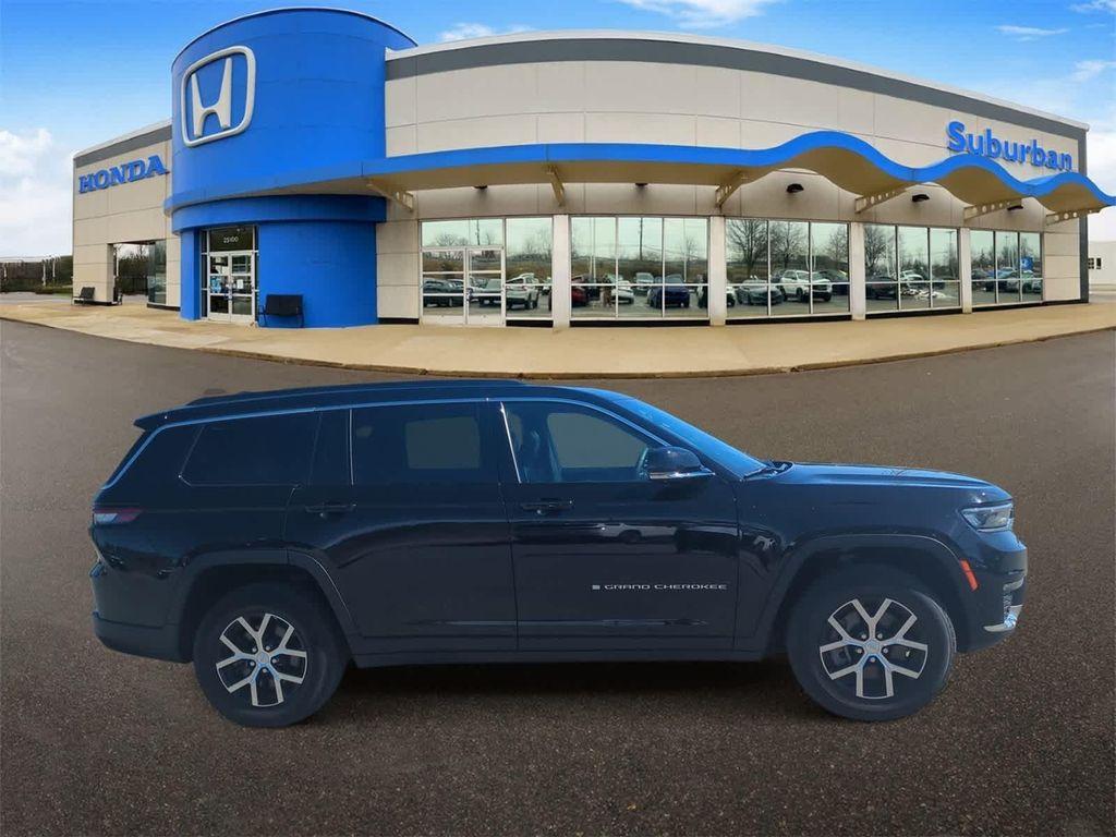 used 2024 Jeep Grand Cherokee L car, priced at $33,600