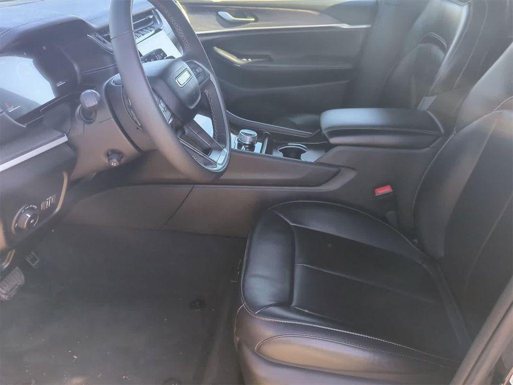 used 2024 Jeep Grand Cherokee L car, priced at $33,600