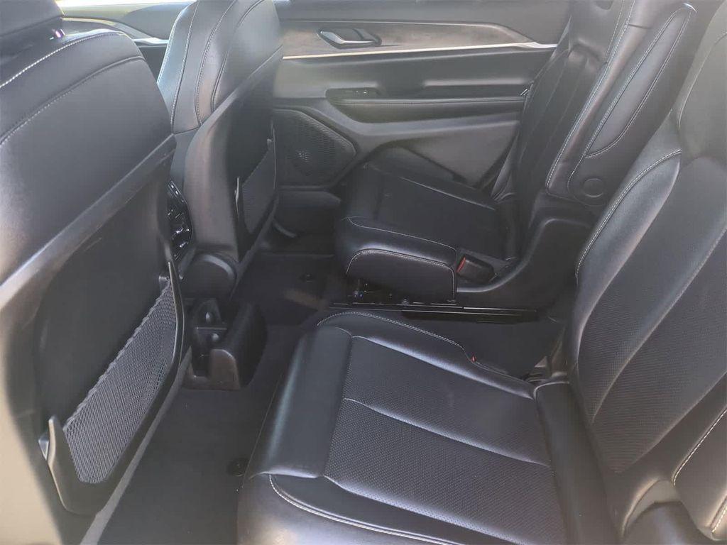 used 2024 Jeep Grand Cherokee L car, priced at $33,600