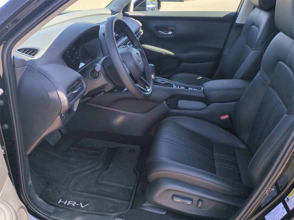 new 2025 Honda HR-V car, priced at $32,395