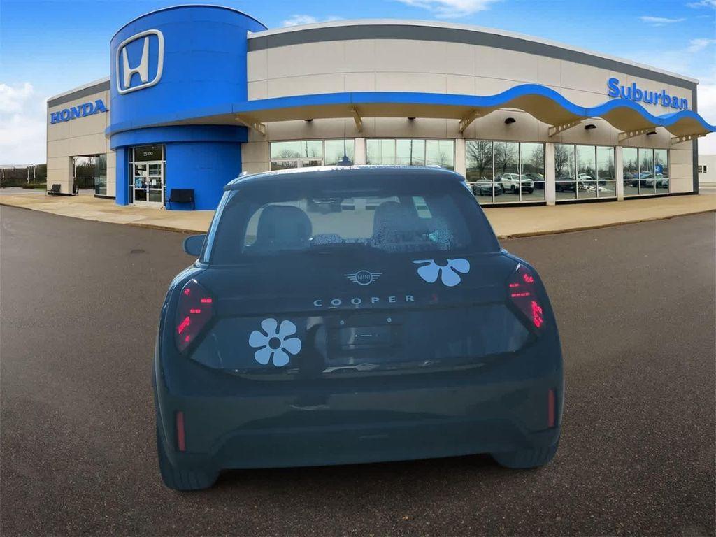 used 2025 MINI Hardtop car, priced at $28,632