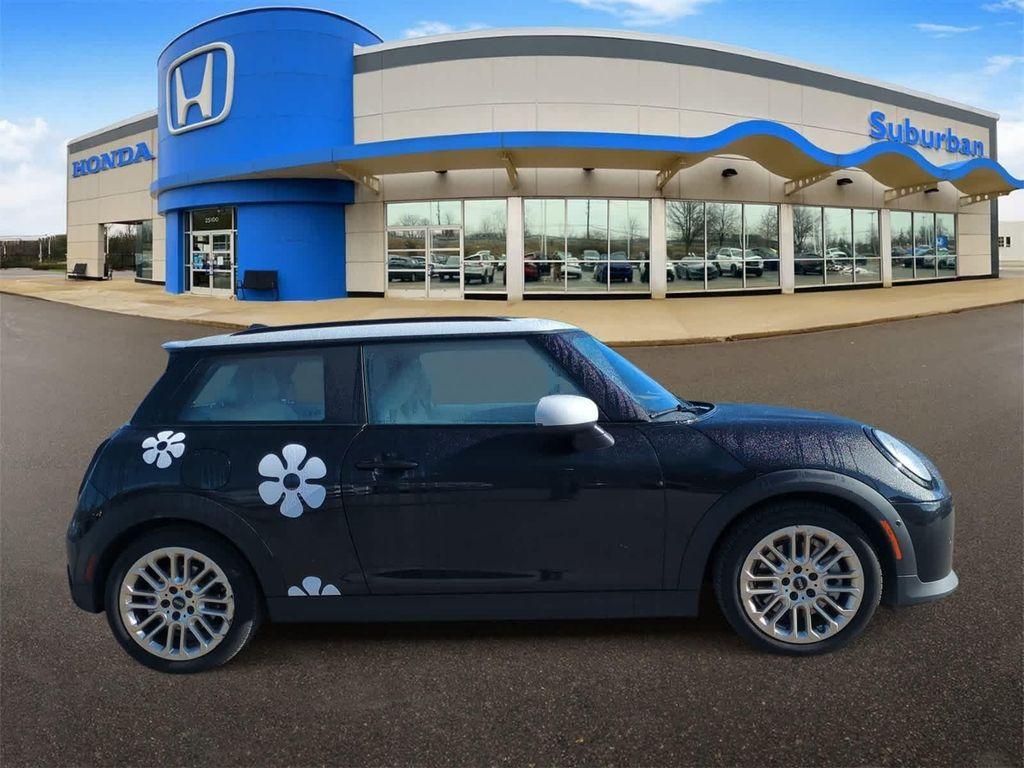 used 2025 MINI Hardtop car, priced at $28,632