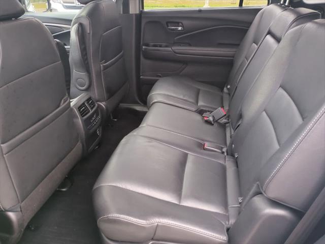 used 2022 Honda Pilot car, priced at $30,000