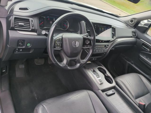 used 2022 Honda Pilot car, priced at $30,000