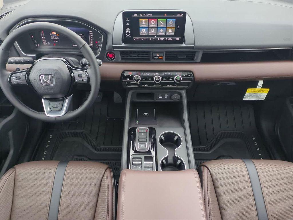 new 2025 Honda Pilot car, priced at $52,894