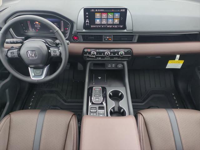 new 2025 Honda Pilot car, priced at $53,985
