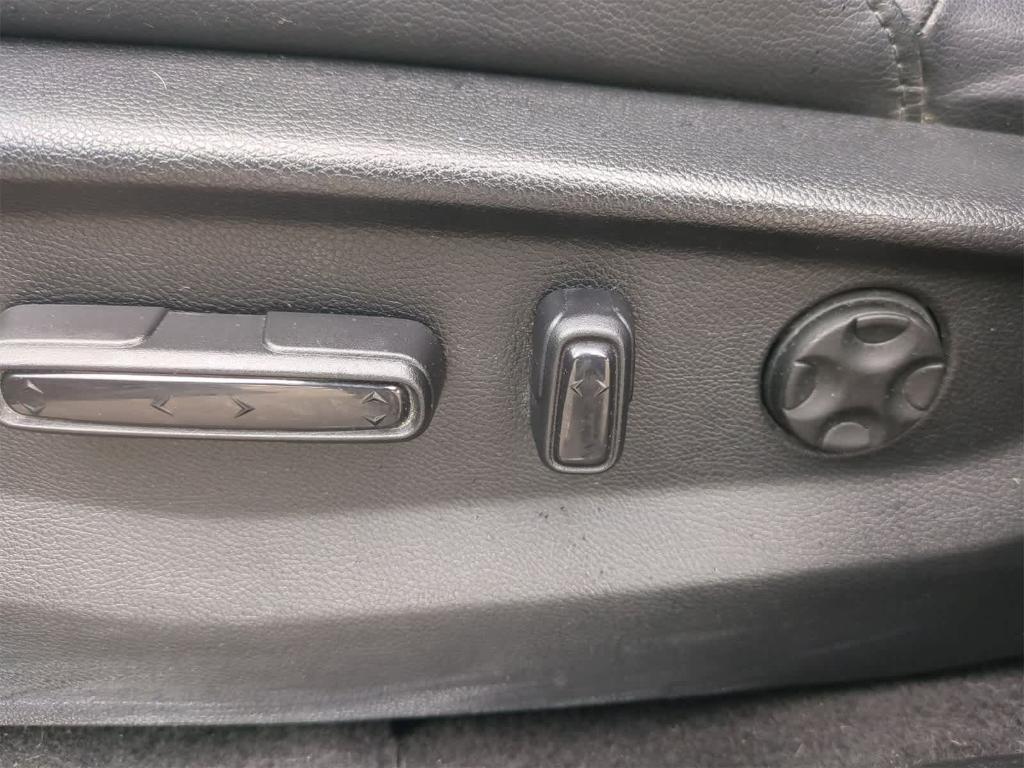 used 2021 Honda CR-V car, priced at $27,000