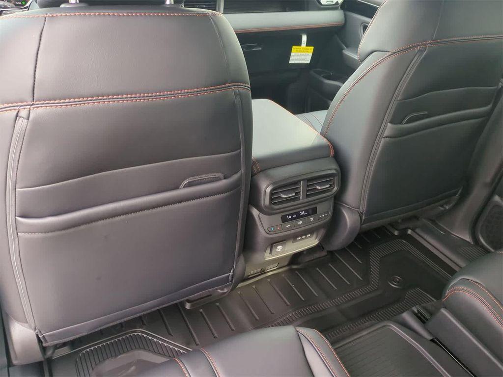 new 2025 Honda Pilot car, priced at $48,359