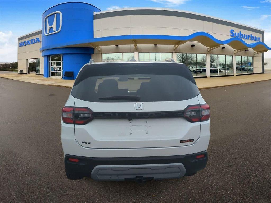 new 2025 Honda Pilot car, priced at $48,359