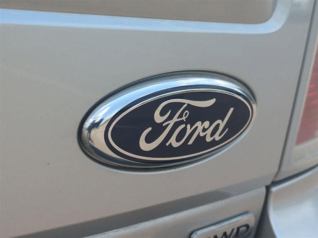 used 2014 Ford Flex car, priced at $9,000