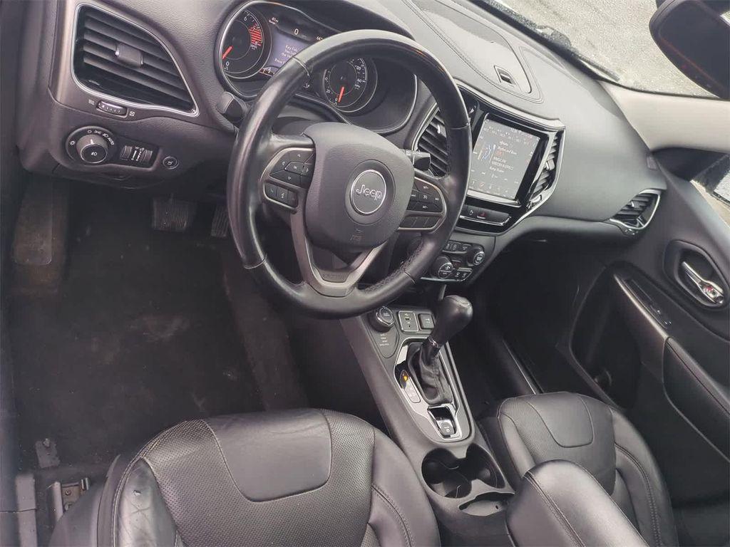 used 2019 Jeep Cherokee car, priced at $12,749