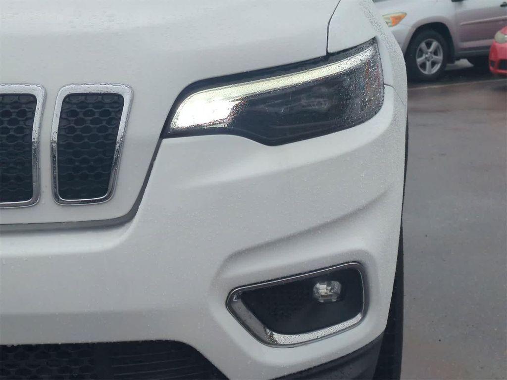 used 2019 Jeep Cherokee car, priced at $12,749