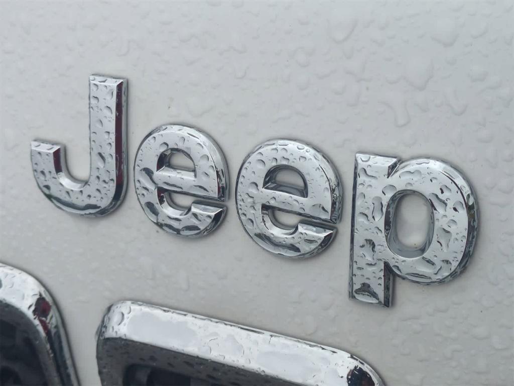 used 2019 Jeep Cherokee car, priced at $14,500