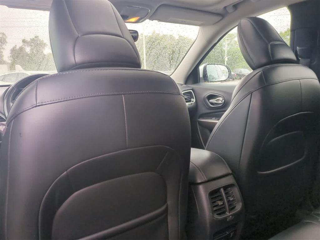 used 2019 Jeep Cherokee car, priced at $14,500