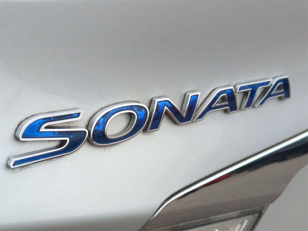 used 2015 Hyundai Sonata Hybrid car, priced at $8,697