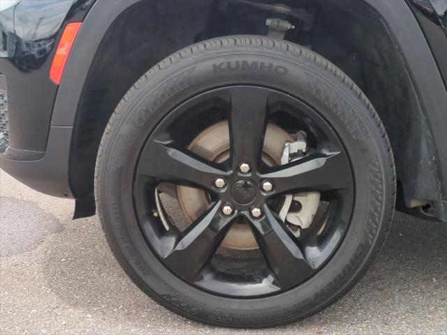 used 2023 Jeep Grand Cherokee L car, priced at $30,000