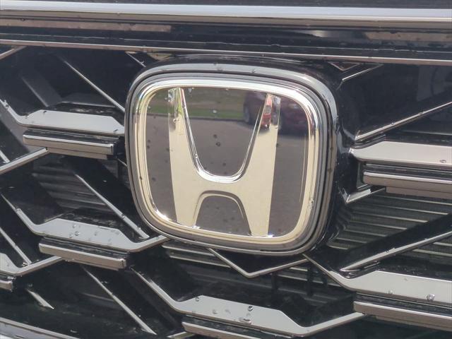 new 2025 Honda CR-V Hybrid car, priced at $38,000
