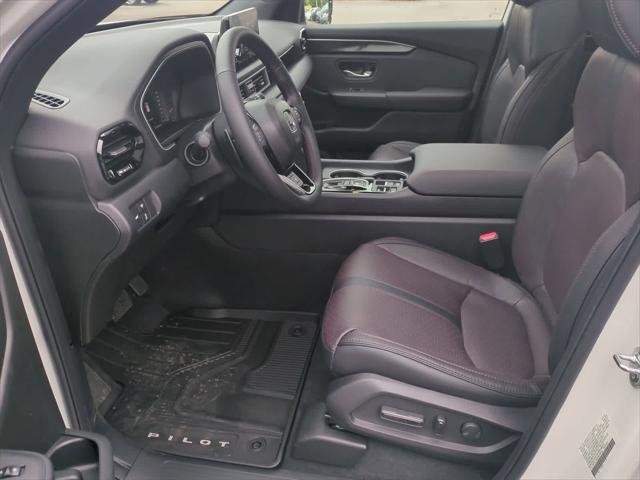 new 2025 Honda Pilot car, priced at $56,485