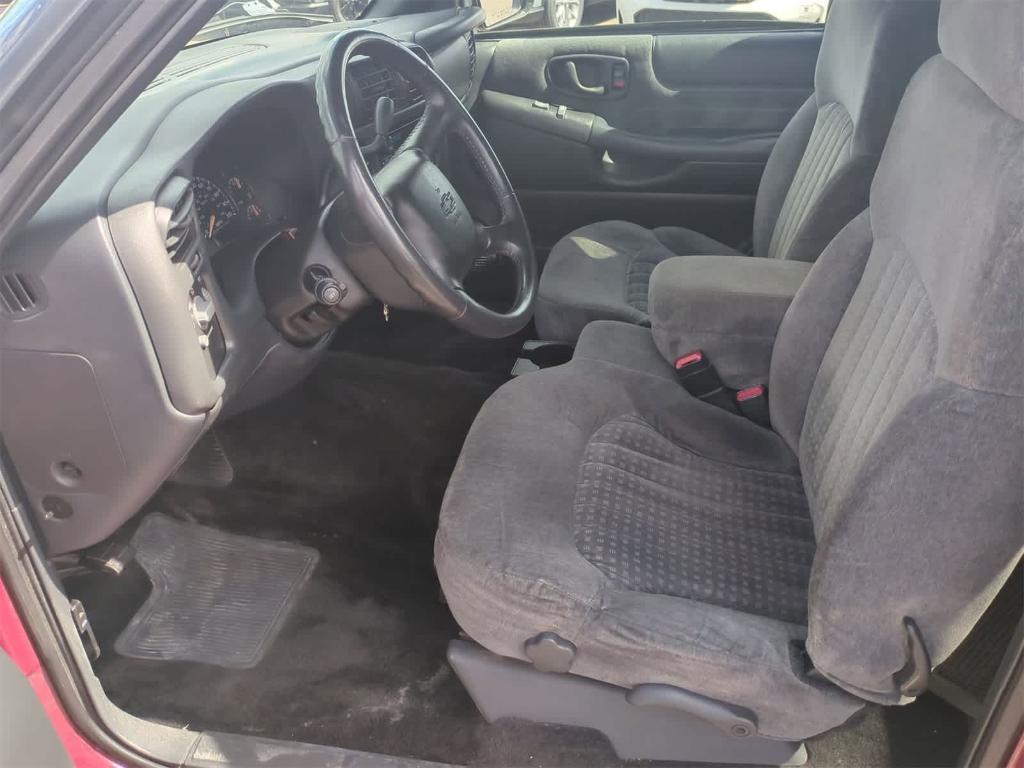 used 2002 Chevrolet S-10 car, priced at $5,000