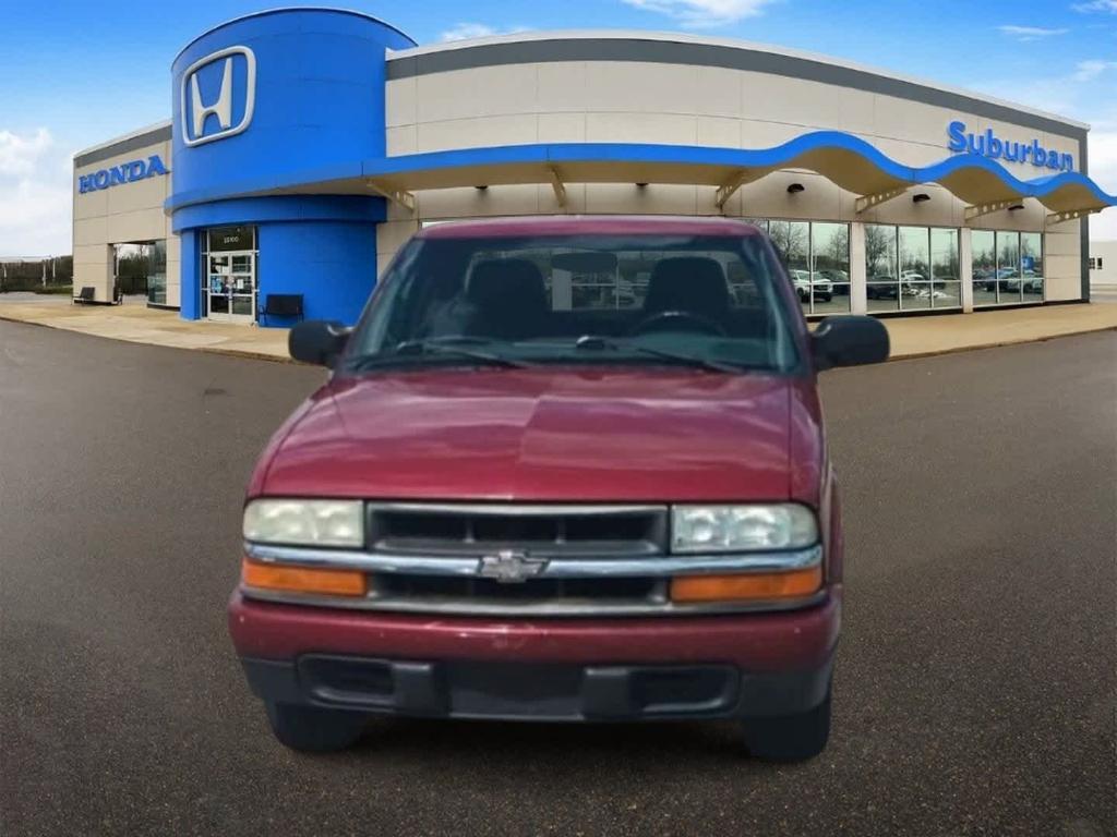used 2002 Chevrolet S-10 car, priced at $5,000