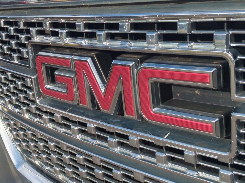 used 2018 GMC Sierra 1500 car, priced at $17,913