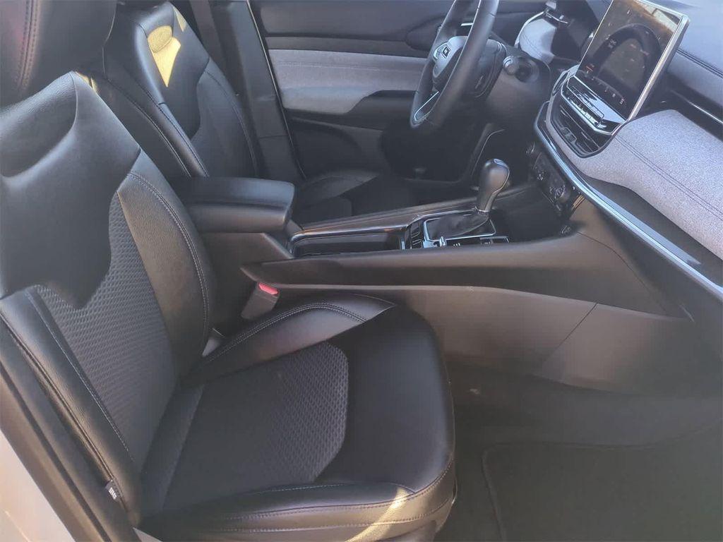 used 2024 Jeep Compass car, priced at $20,795