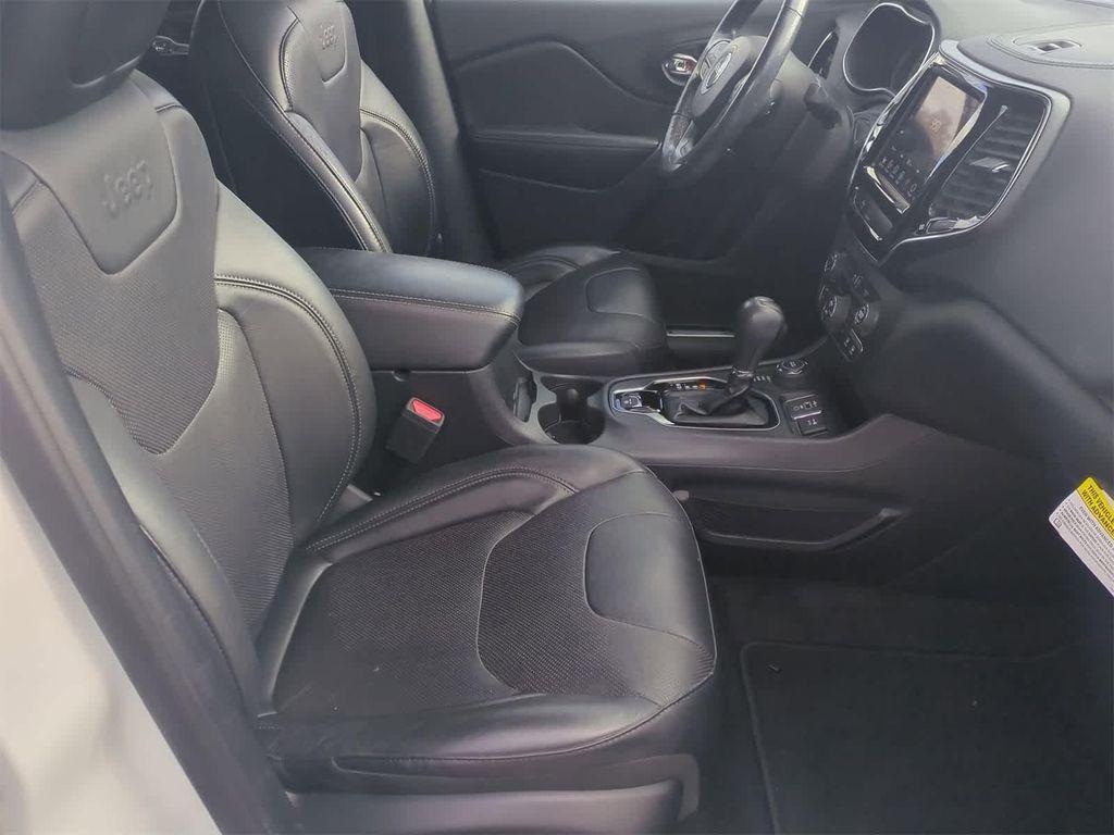 used 2020 Jeep Cherokee car, priced at $18,300