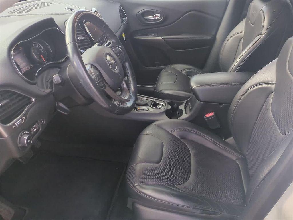 used 2020 Jeep Cherokee car, priced at $18,300