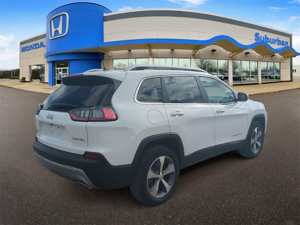 used 2020 Jeep Cherokee car, priced at $18,300